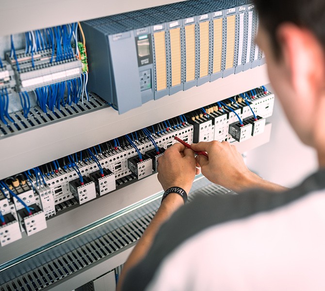 Stellenbilder 670x600 Bildungsakademie 2